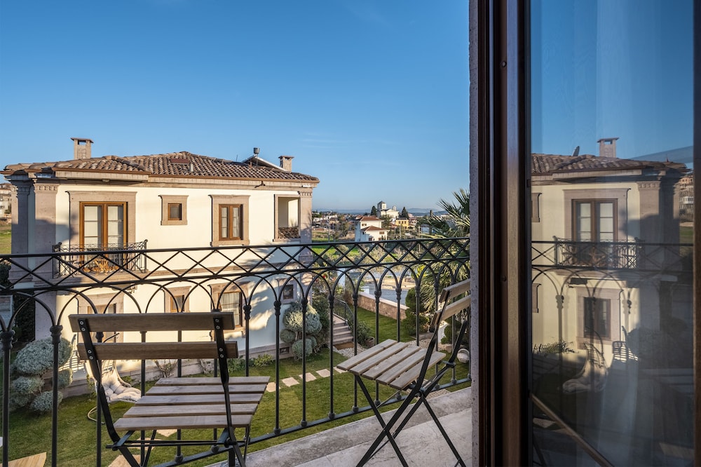 Vrodi By House - Image 43