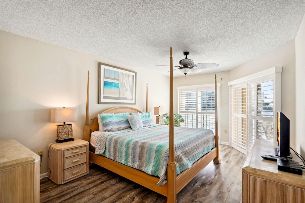 Land's End 5-202 Gulf-bay Front - Premier