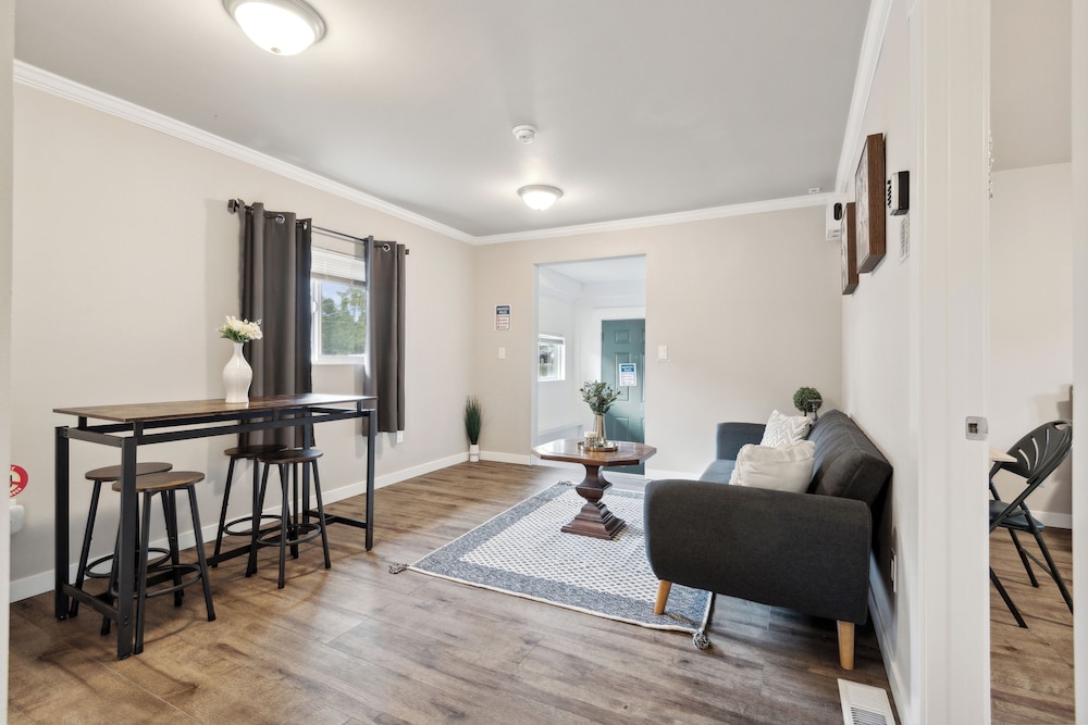 Judkins Guesthouse - Close to Downtown