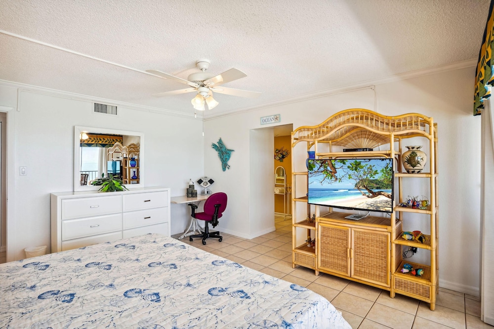 Ocean Sands 1-708
