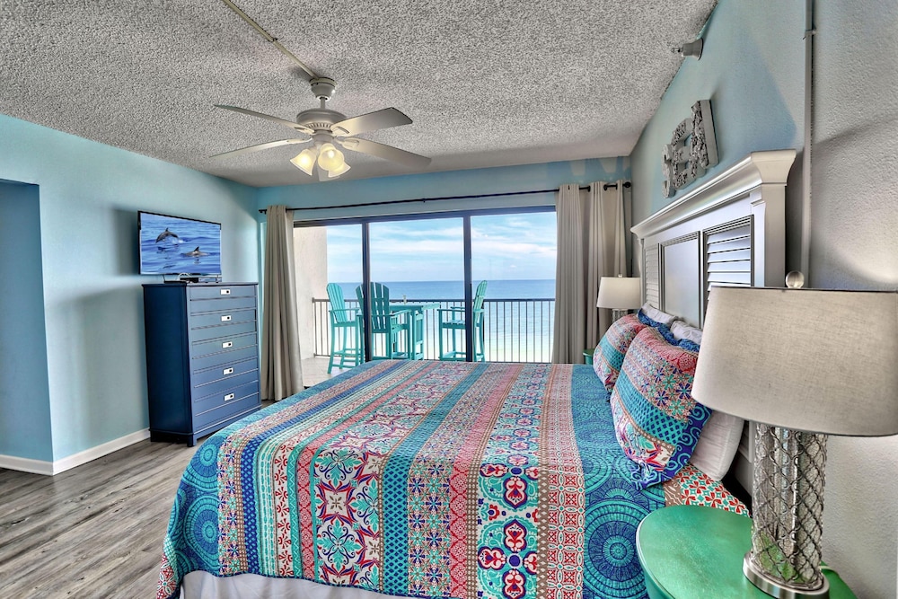 Ocean Sands 1-1002