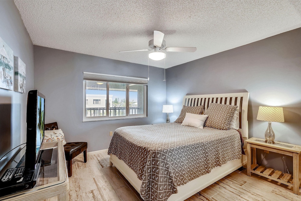 Land's End 5-403 Gulf-bay Front - Premier