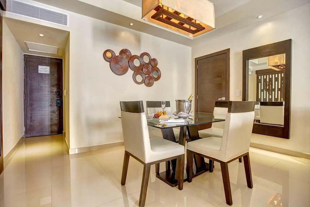 Royalton Hideaway Punta Cana, An Autograph Collection All-Inclusive Resort & Casino – Adults Only