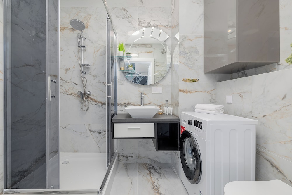 Two-level Apartment by Renters Prestige