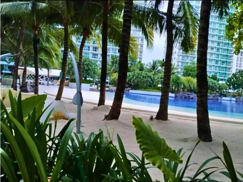 Value Yourself Luxury Beach Near Airport
