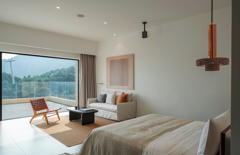 Miyue Shenzhen Tianlu Secret Wild Wizard Holiday Hotel