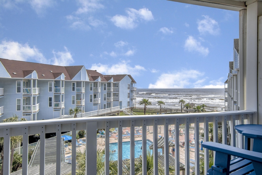 Seascape 1320 1 Bedroom Condo by RedAwning