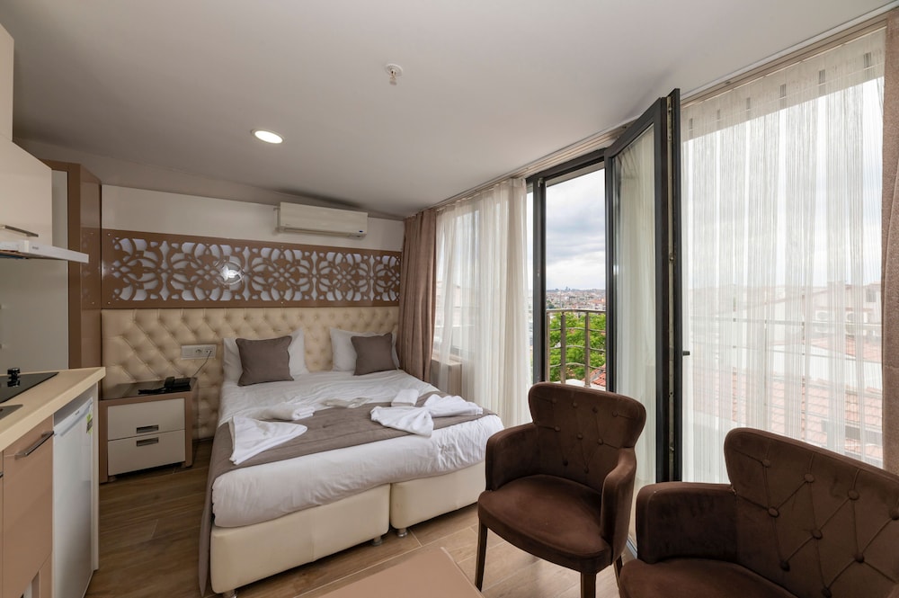 Taksim Peri Suit - Image 57