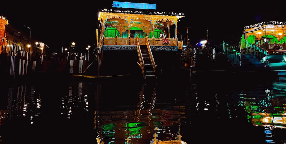 Gemini Group Of Houseboats