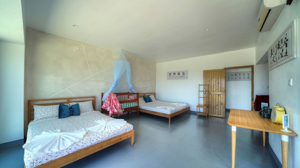Maui Bay Home Stay Villa - view 22