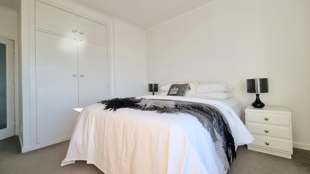 Gorgeous Apt Panoramic Views view 5