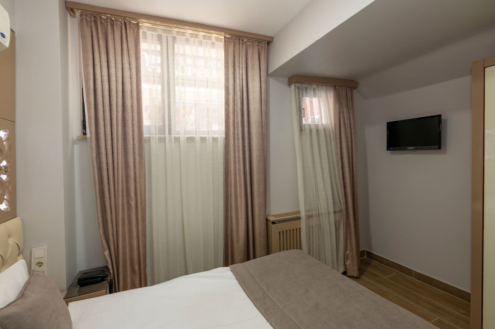 Taksim Peri Suit - Image 50