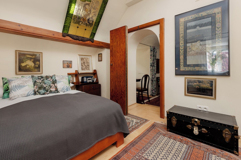 Warsaw Old Town Apartment by Renters view 5