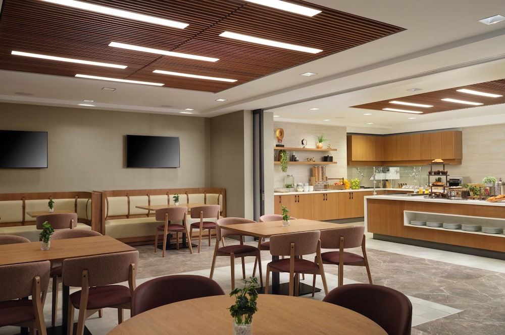 Inn at Bellefield / Hyde Park, Residence Inn by Marriott - Property Image 8