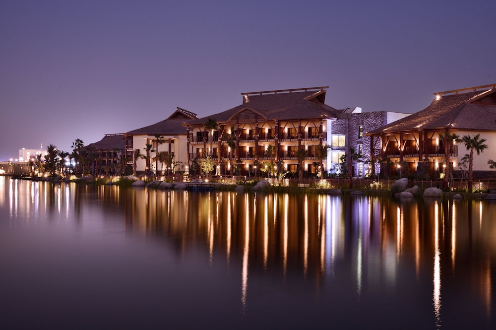Lapita, Dubai Parks and Resorts, Autograph Collection