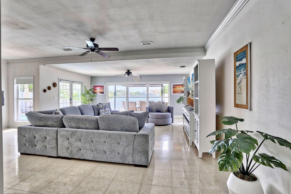 Villa At Bahia Shores-4br
