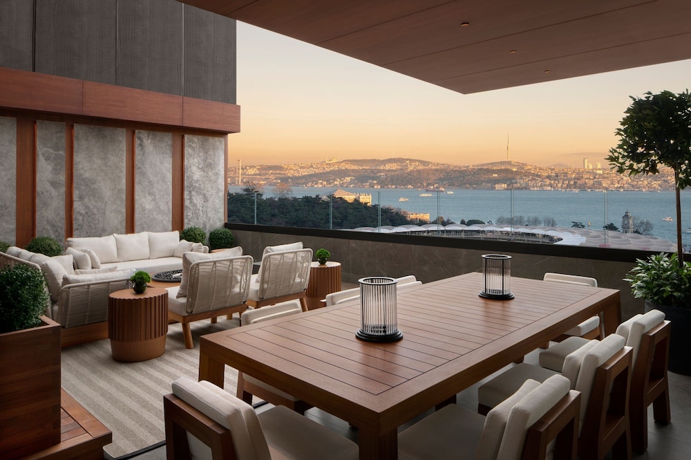 The Ritz-Carlton, İstanbul - Image 9