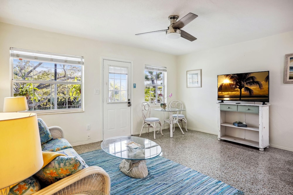 Beach Quarters 2BR #5 and #6