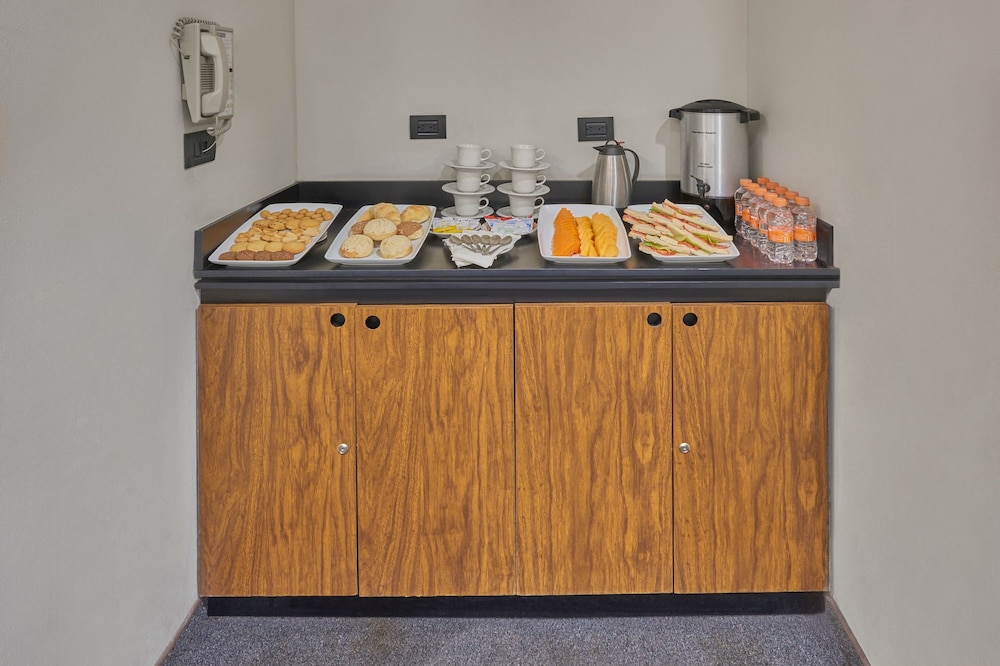City Express by Marriott Matamoros - Property Image 12