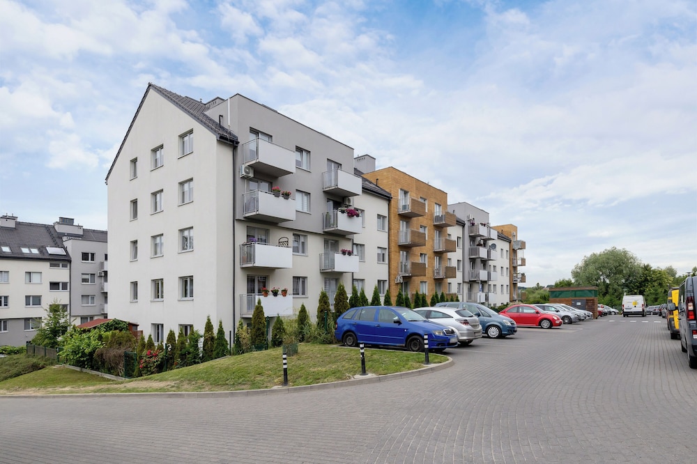 Air-conditioned Apartment by Renters