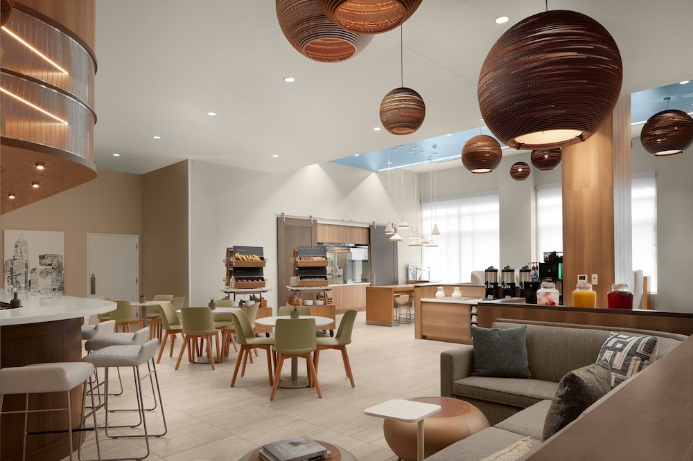 Fort Myers Vacations - Element Charlotte Uptown - Property Image 11