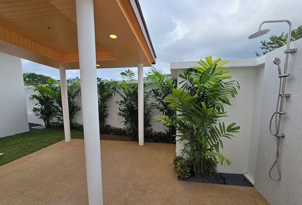 Goldena Residence Pool Villas