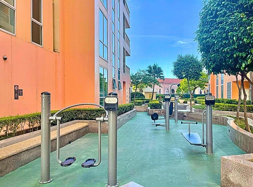Live Luxury Living at BGC Venice
