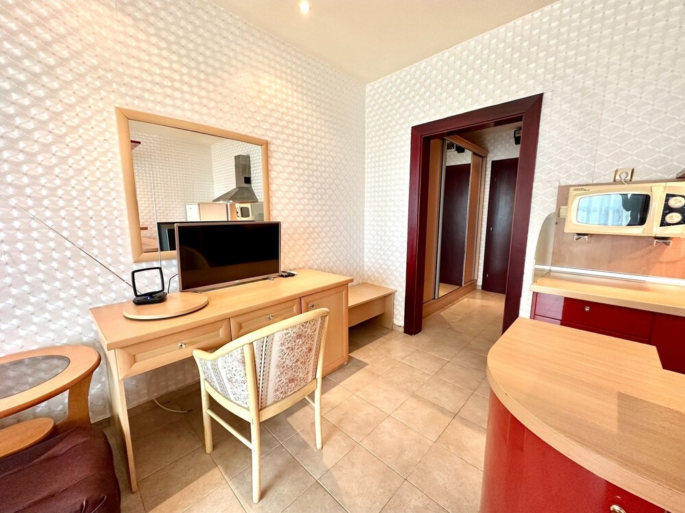 Menada Miramar Palace Apartments