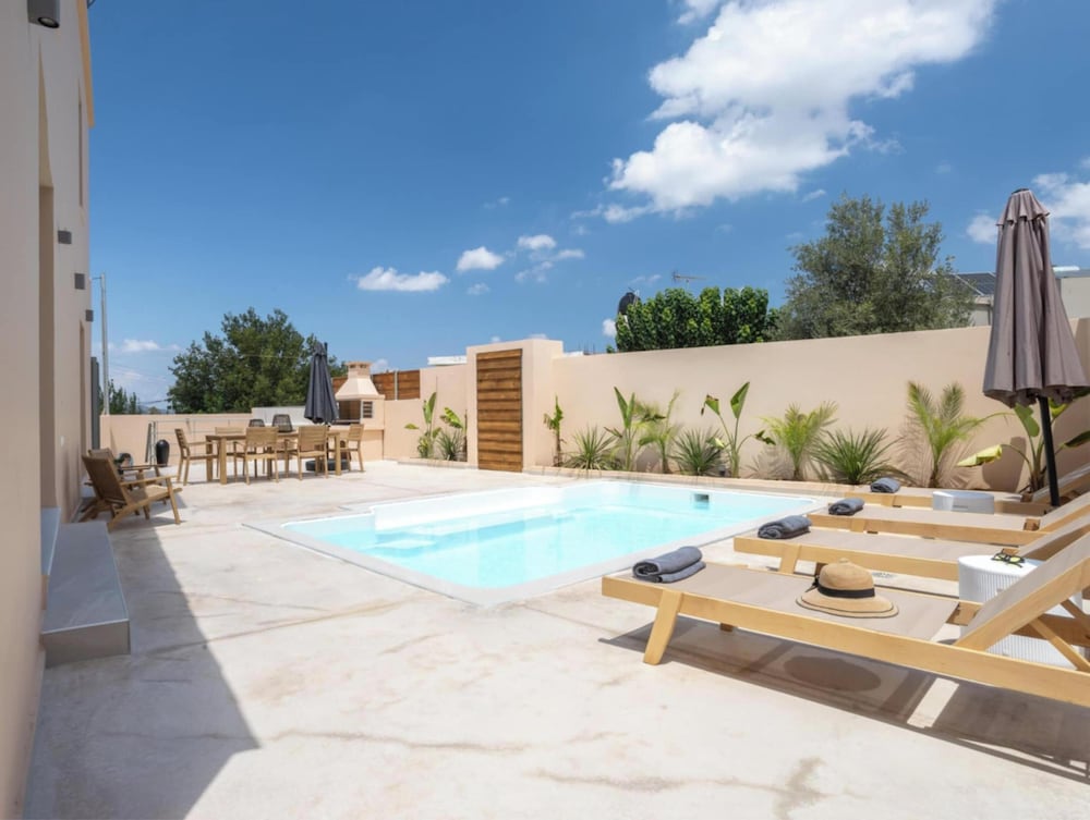 Roots Villa