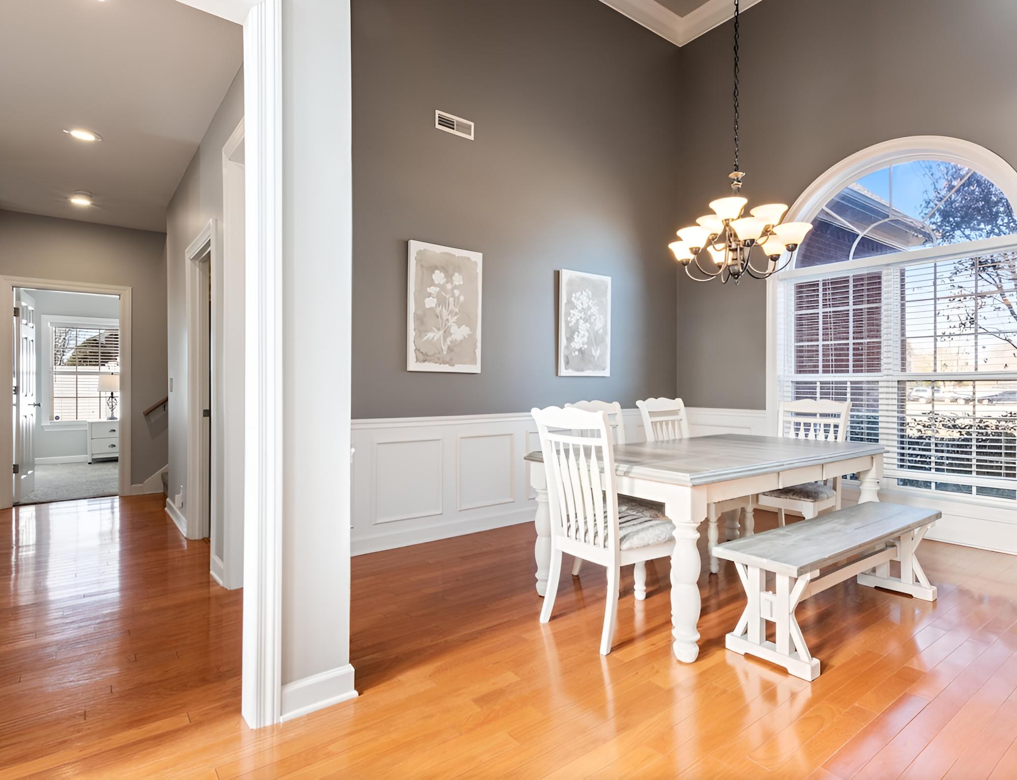 Majestic Murfreesboro Manor view 2