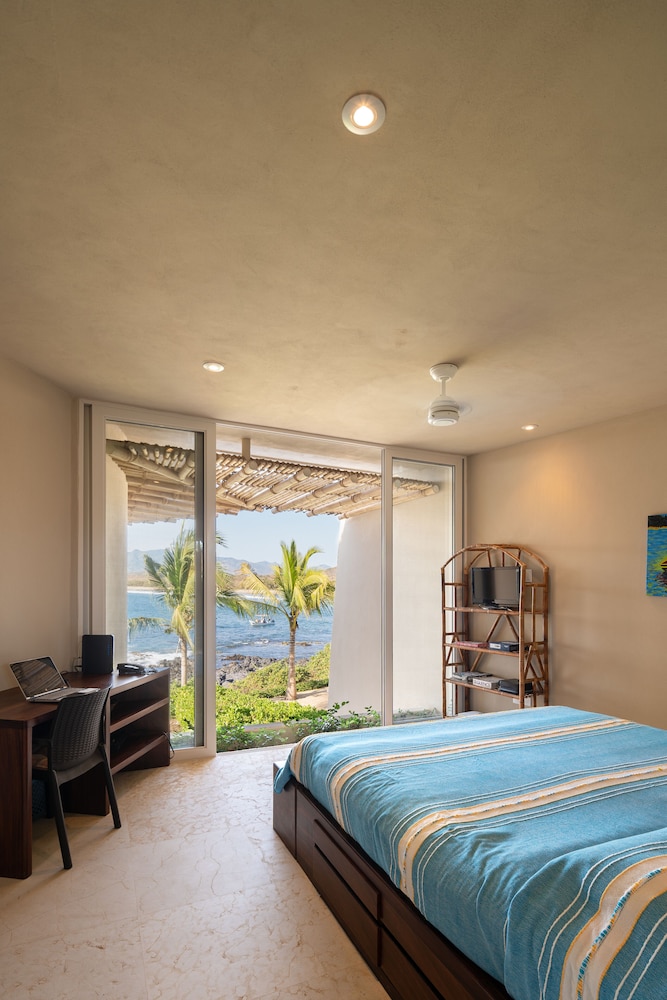 Punta Majahua Condos