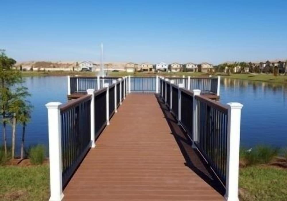 Magical Getaway Near Disney Private Pool + Resort Access, Bbq Grill! 4 Bedroom Townhouse