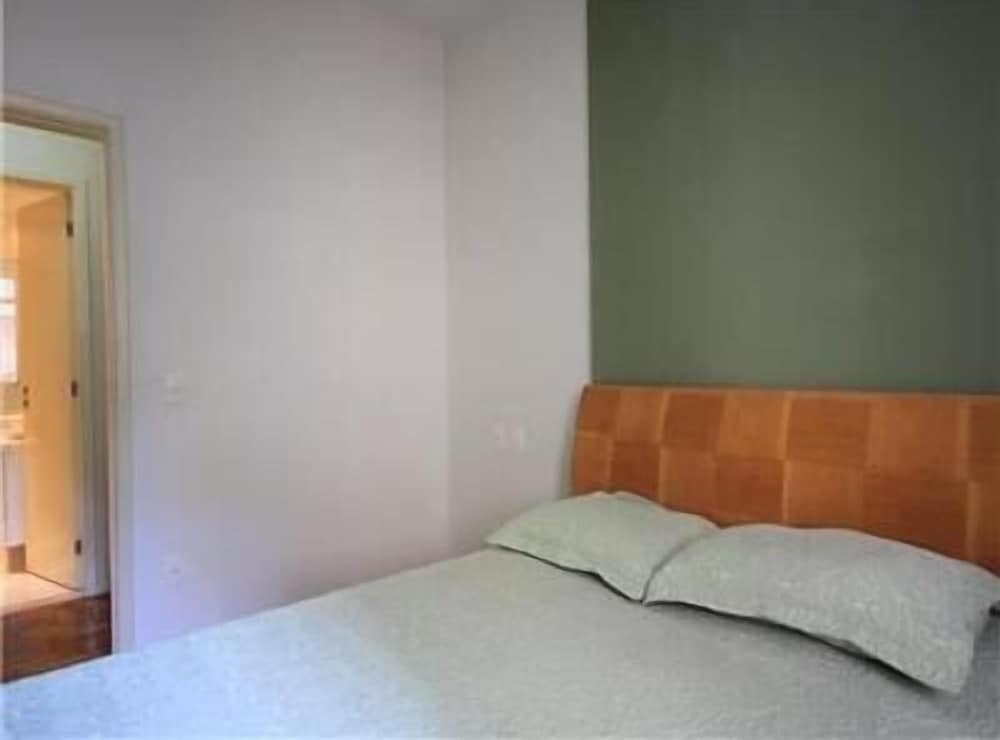 GoHouse Djalma 401 A