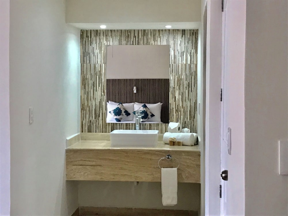 OvaCancun Apartments
