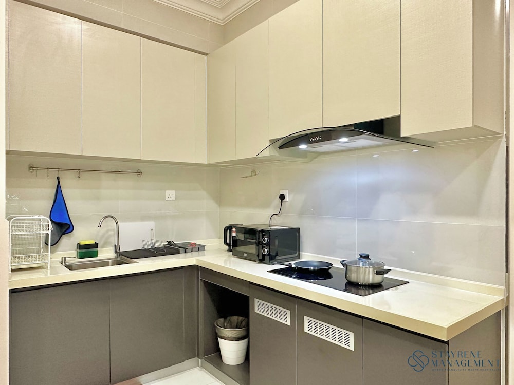Country Garden Danga Bay Sea View Homestay by Stayrene