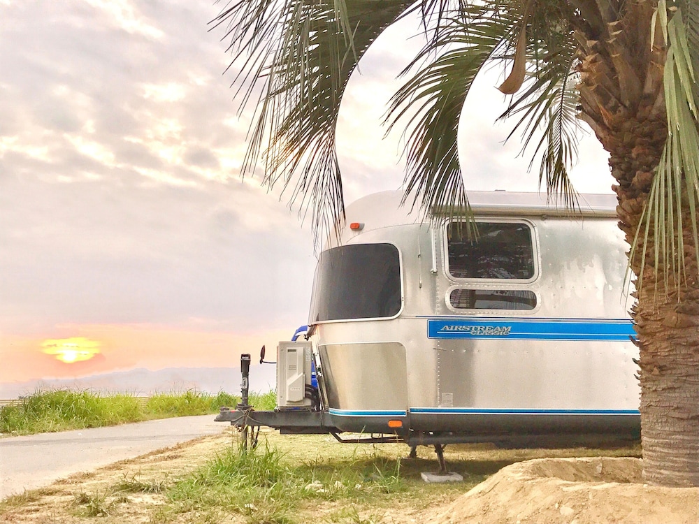 Grand Camping Palm Garden Maishima