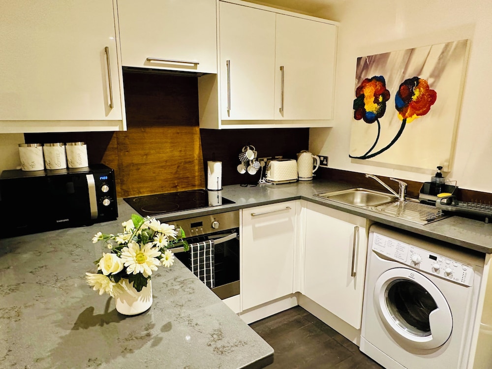 Eurostar Comfort Inn Studio Apartments