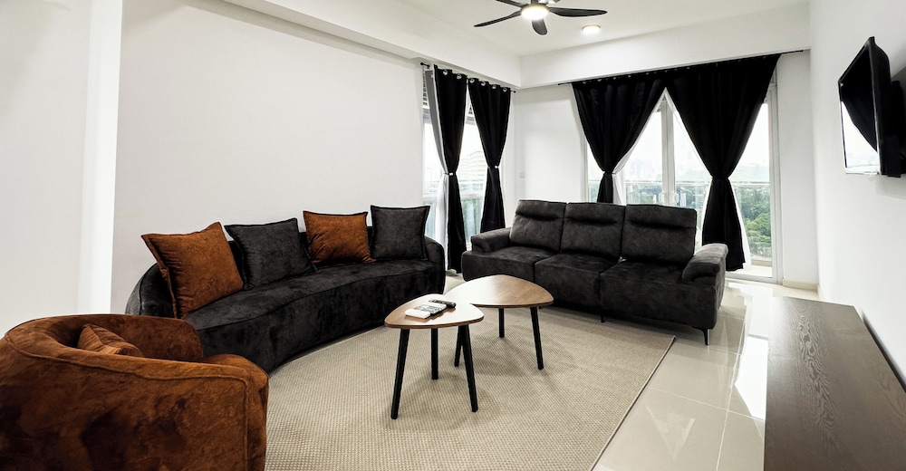 Met1 Residences Mont Kiara by Airhost