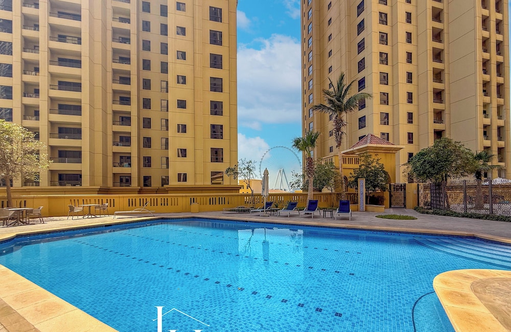 LUX The Dubai Eye View JBR Studio