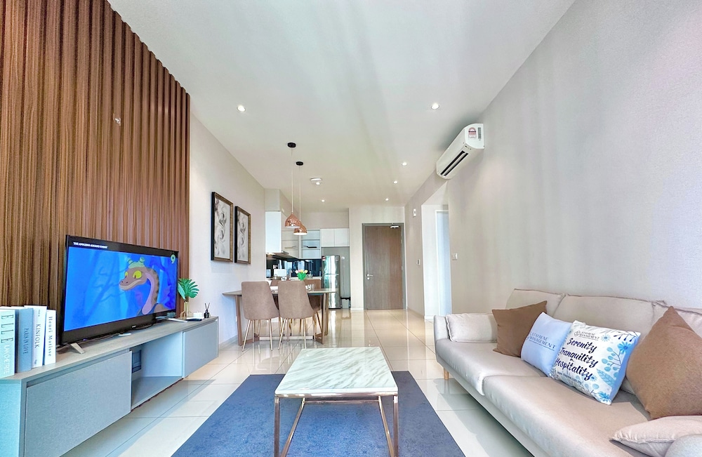 Elysia Park Residence by Stayrene