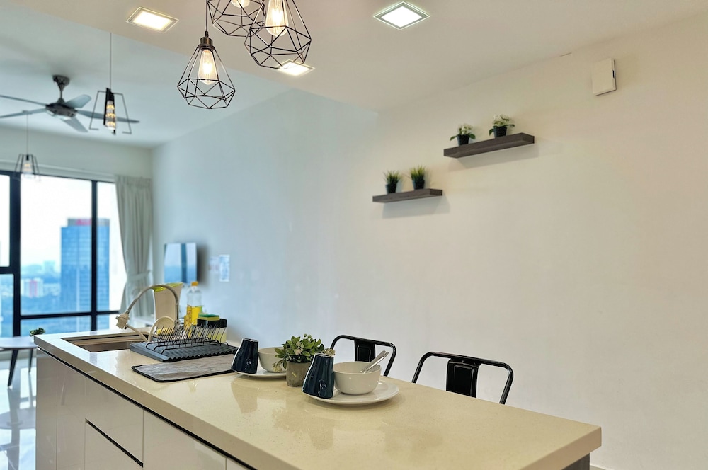 Southkey Mosaic Mid Valley by Stayrene
