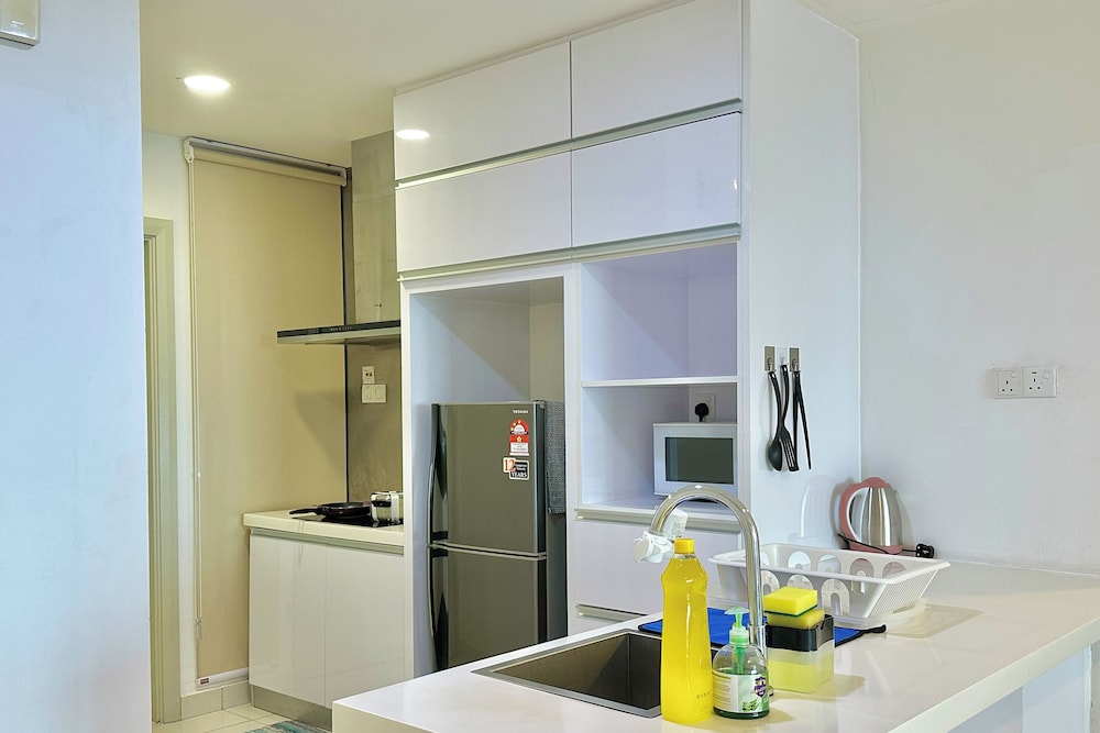 Southkey Mosaic Mid Valley by Stayrene