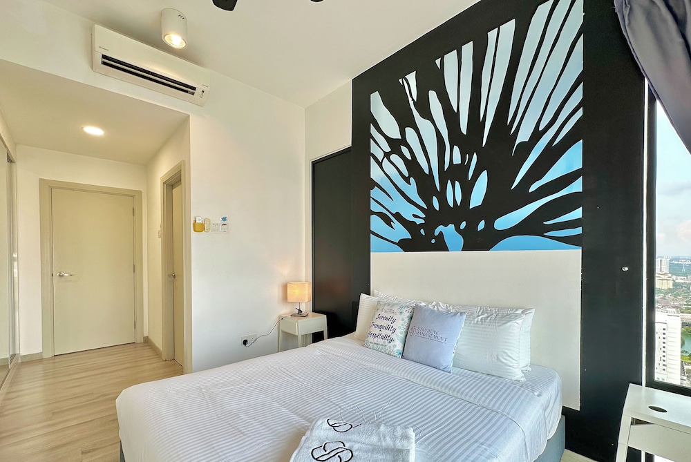 Southkey Mosaic Mid Valley by Stayrene