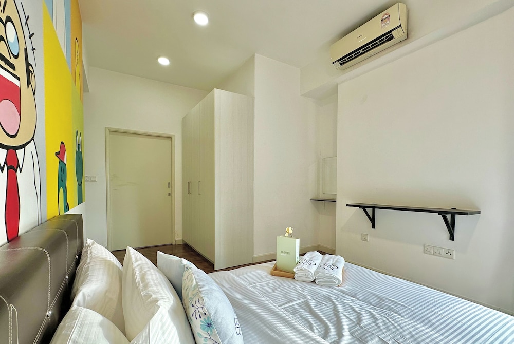 Afiniti Residences Medini by Stayrene