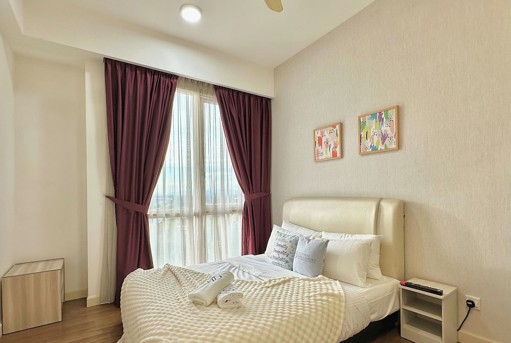 Afiniti Residences Medini by Stayrene