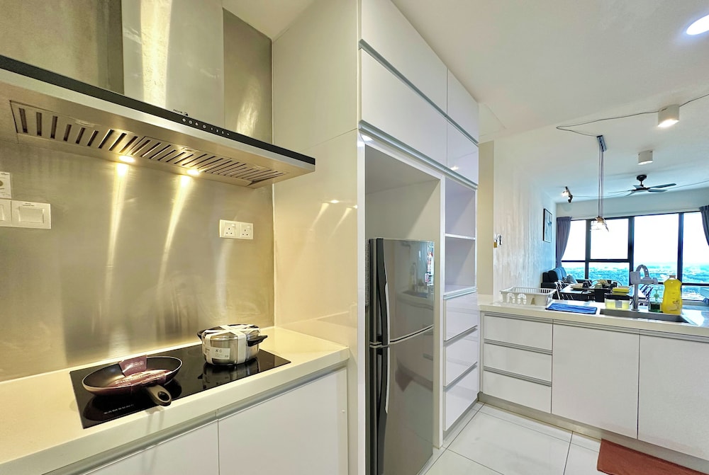 Southkey Mosaic Mid Valley by Stayrene