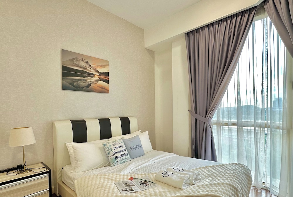 Afiniti Residences Medini by Stayrene