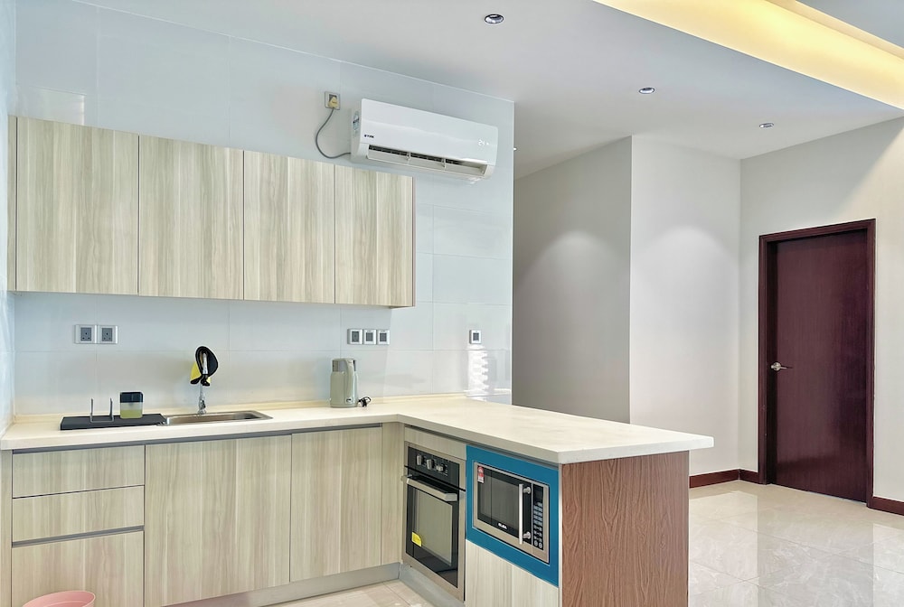 Paragon Suites CIQ By Stayrene