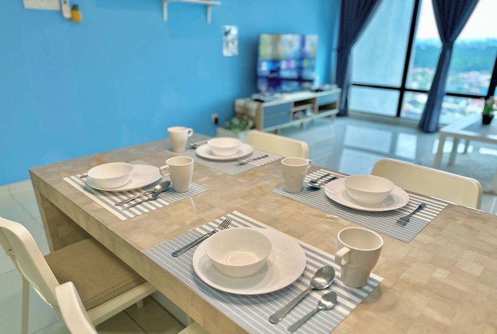 Southkey Mosaic Mid Valley by Stayrene
