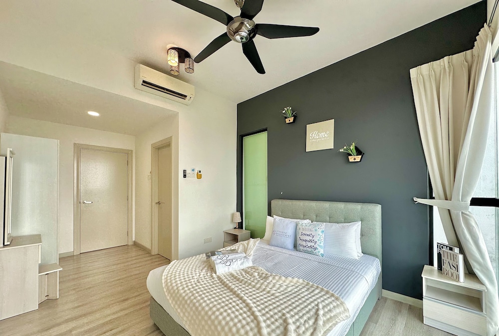 Southkey Mosaic Mid Valley by Stayrene